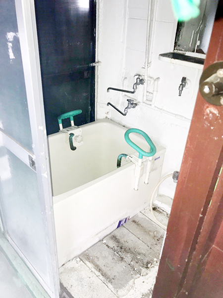 足立区江北　【SF映画の要塞のよう】