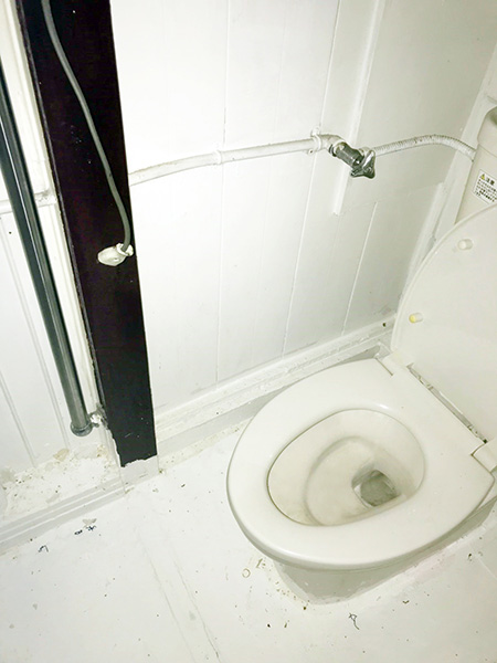 足立区江北　【SF映画の要塞のよう】