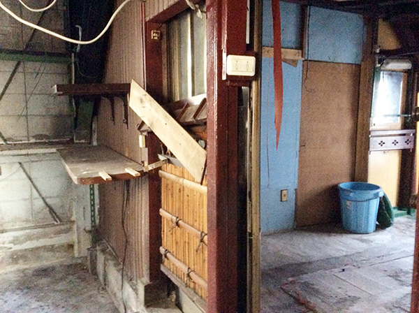 足立区江北　【SF映画の要塞のよう】